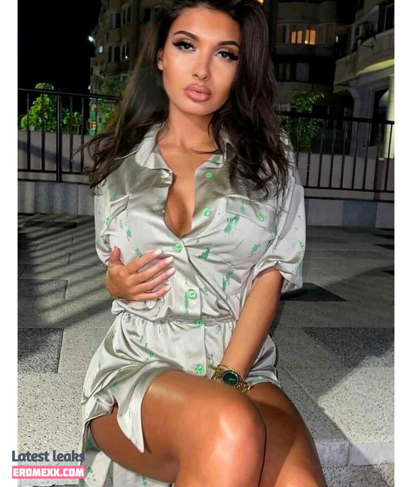 Latest Leaks Adriannalinnaa Nude #4 - Fapello