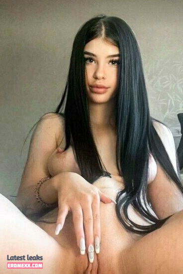 alexa_kiss1