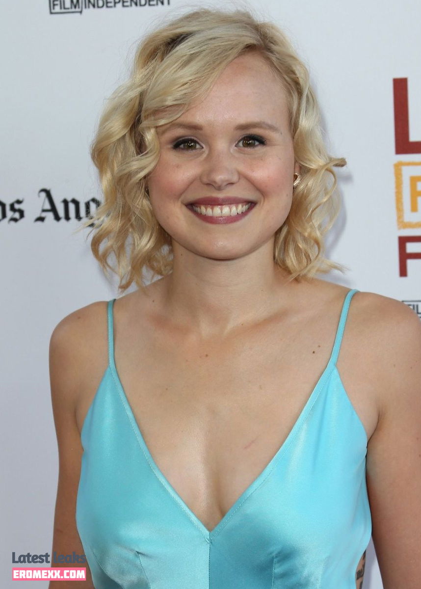 Alison Pill nude Leaked onlyfans - Erome