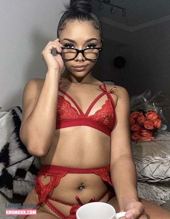 Alix Lapri nude Leaked onlyfans - Erome