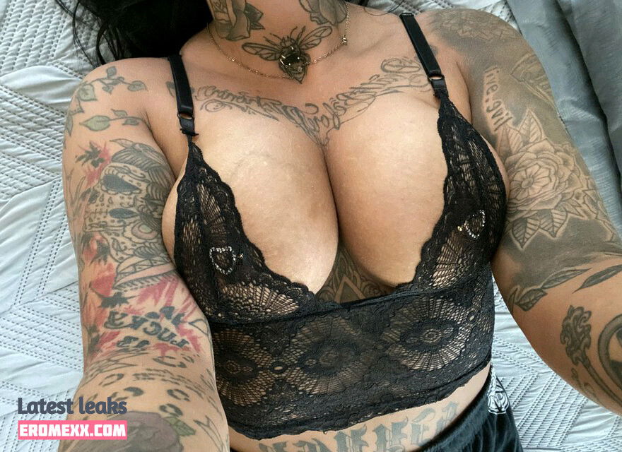 Alyssadoesntboost nude Leaked onlyfans - Erome