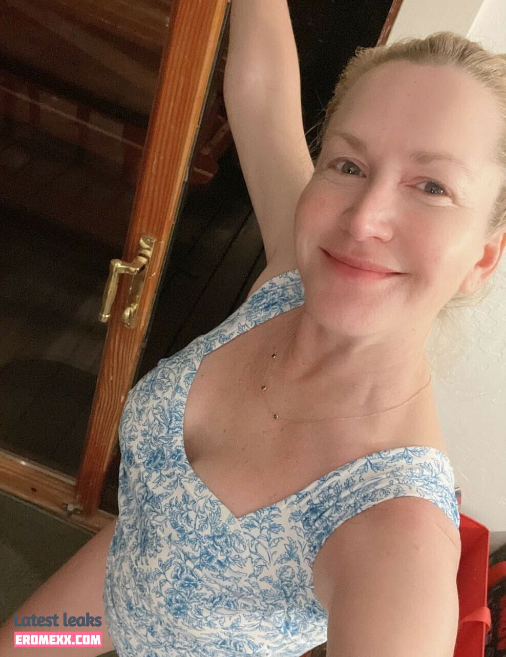 Angela Kinsey nude Leaked onlyfans - Erome