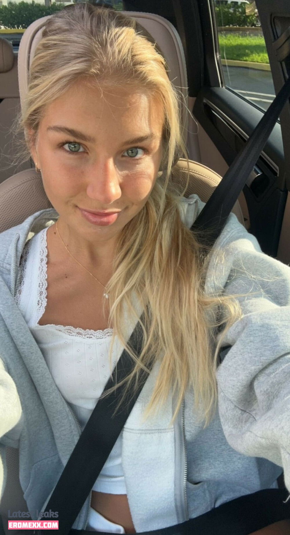 Aniela Leon