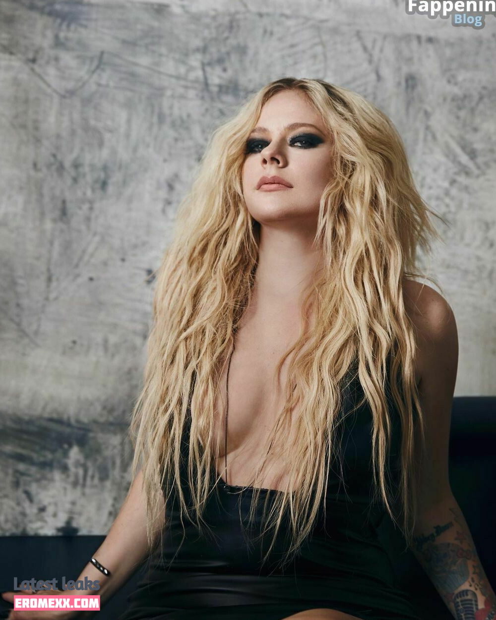 Latest Leaks Avril Lavigne Nude #1733 - Fapello