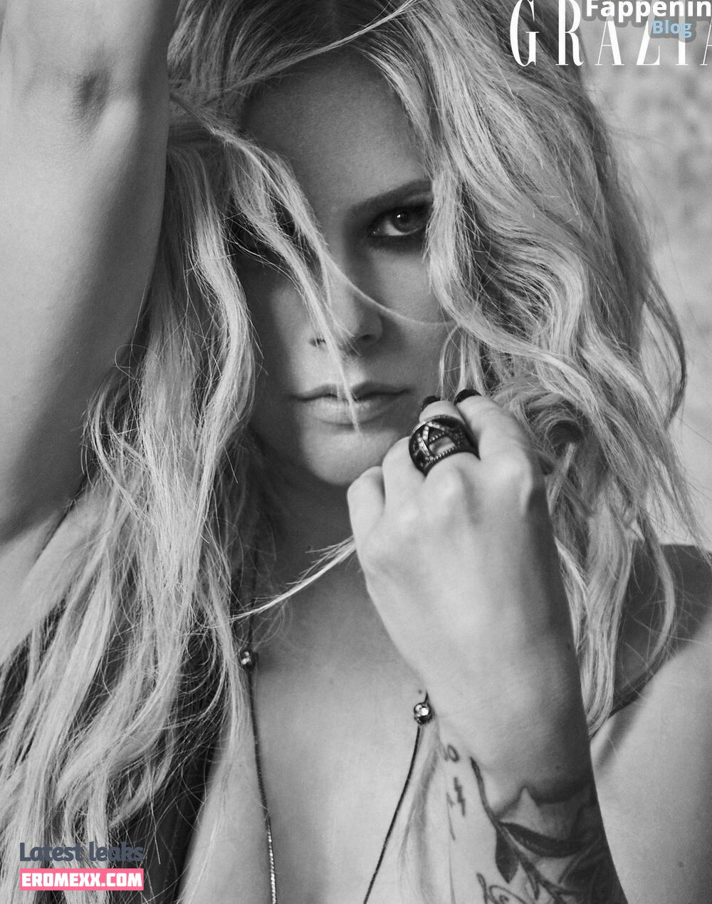 Latest Leaks Avril Lavigne Nude #1741 - Fapello