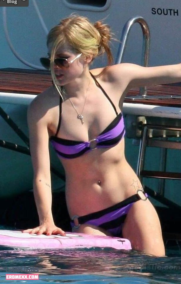 Latest Leaks Avril Lavigne Nude #1770 - Fapello