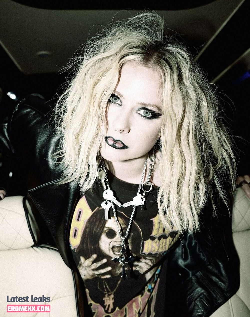 Latest Leaks Avril Lavigne Nude #1811 - Fapello
