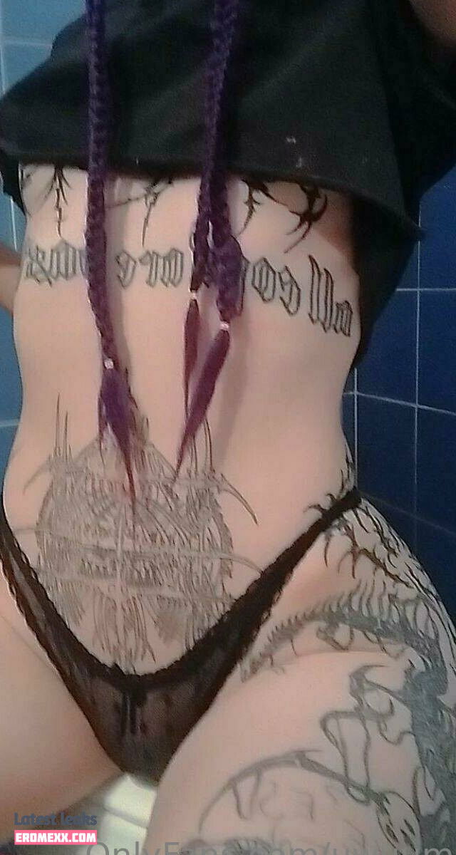 baby.umuu nude photos (Exclusive photos)