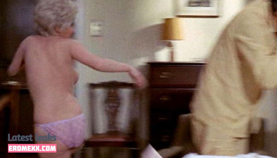 Barbara Windsor nudes photos (Exclusive photos) Barbara Windsor nude photos (Exclusive photos)
