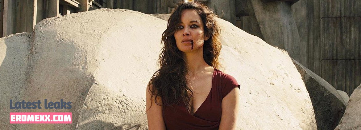 Bérénice Marlohe nude photos (Exclusive photos)