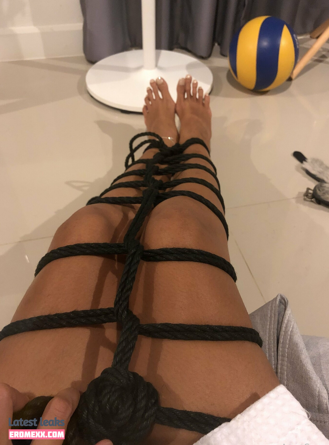 Latest Leaks bigfeetasian Nude #3 - Fapello