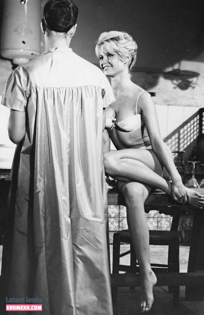 Brigitte Bardot nude photos (Exclusive photos)
