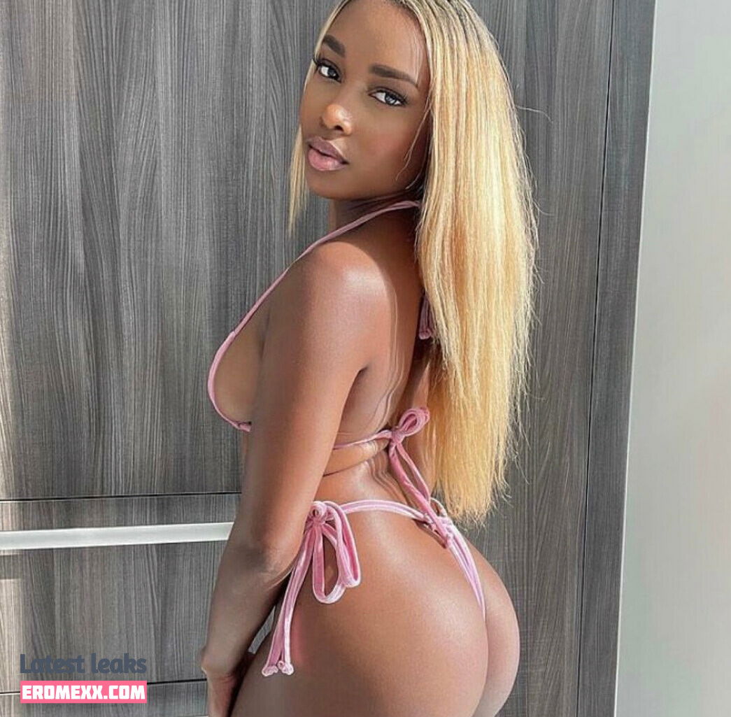 canadianyogababe nude photos (Exclusive photos)