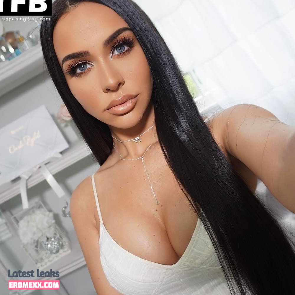 Latest Leaks Carli Bybel Nude #34 - Fapello