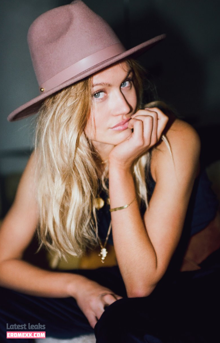 Latest Leaks Caroline Corinth Nude #36 - Fapello