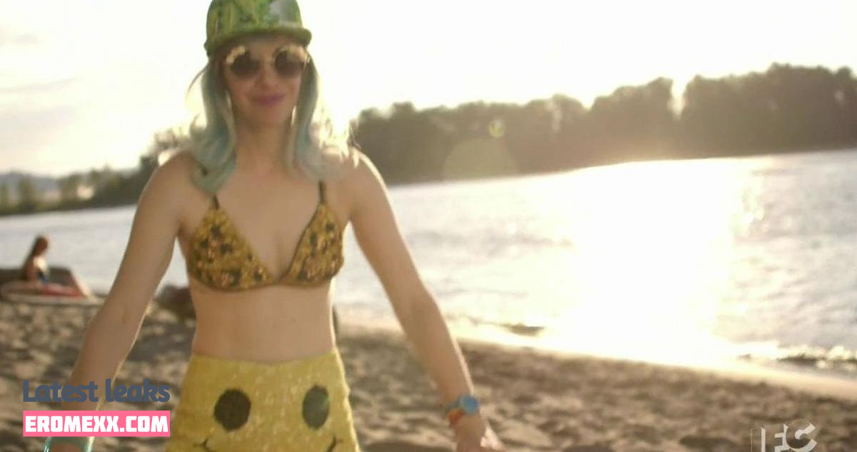Latest Leaks Carrie Brownstein Nude #13 - Fapello