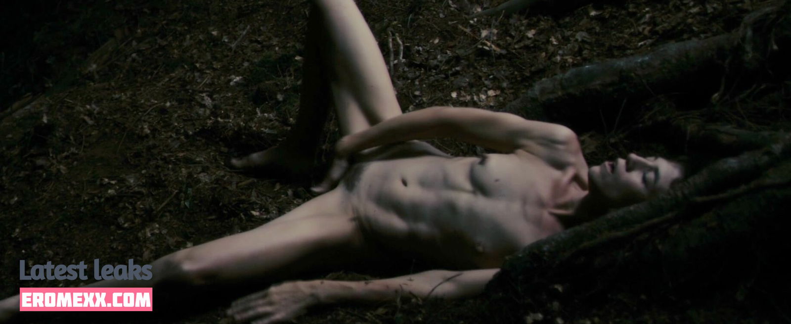 Charlotte Gainsbourg nude photos (Exclusive photos)