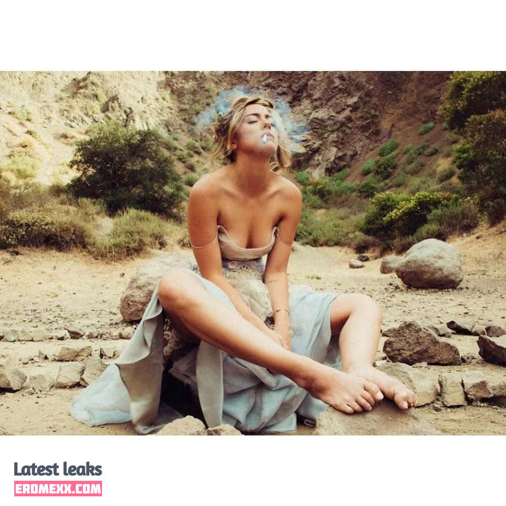 Latest Leaks Chloe Bennet Nude #18 - Erome
