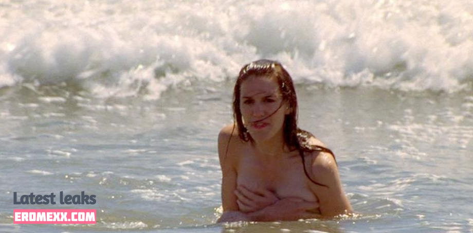 Latest Leaks Christy Carlson Romano Nude #7 - Fapello
