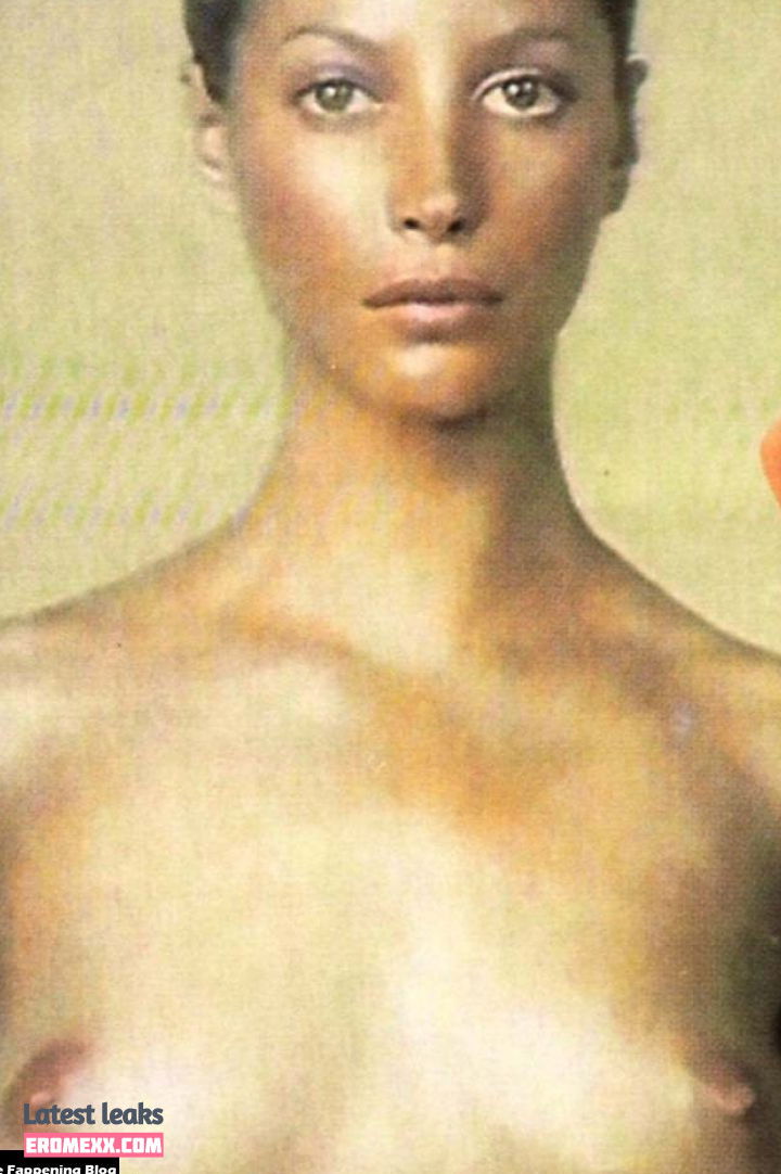 Christy Turlington nude photos (Exclusive photos)
