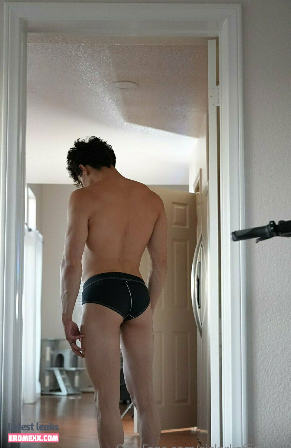 cjclarkofficial-free nude photos (Exclusive photos)