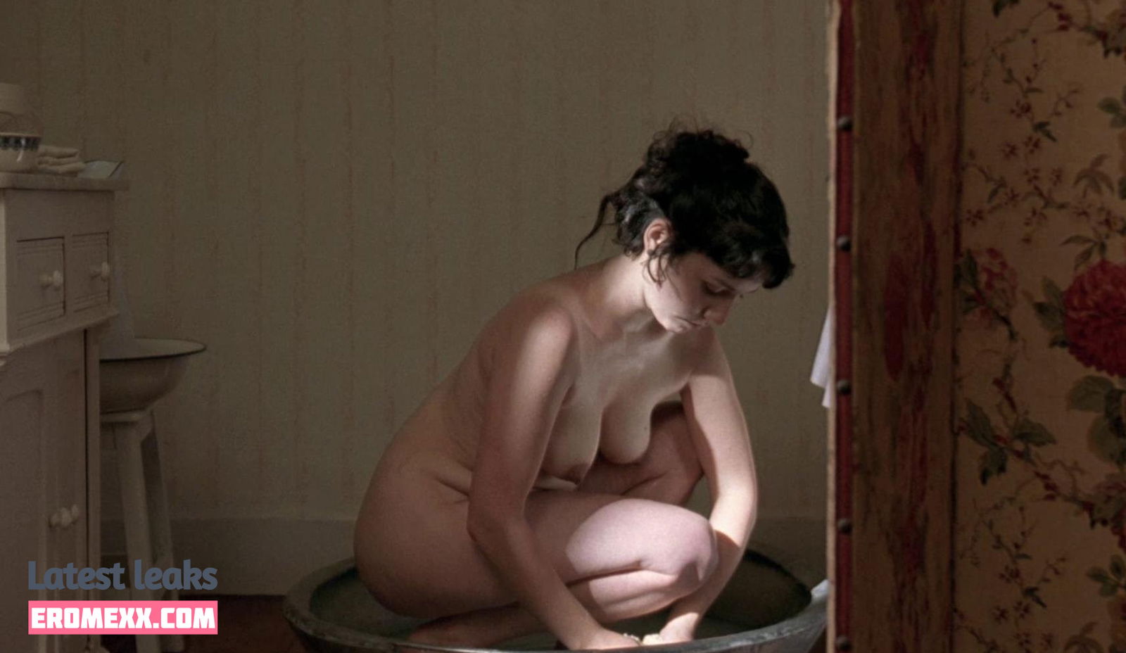 Corinne Bourdon nude photos (Exclusive photos)