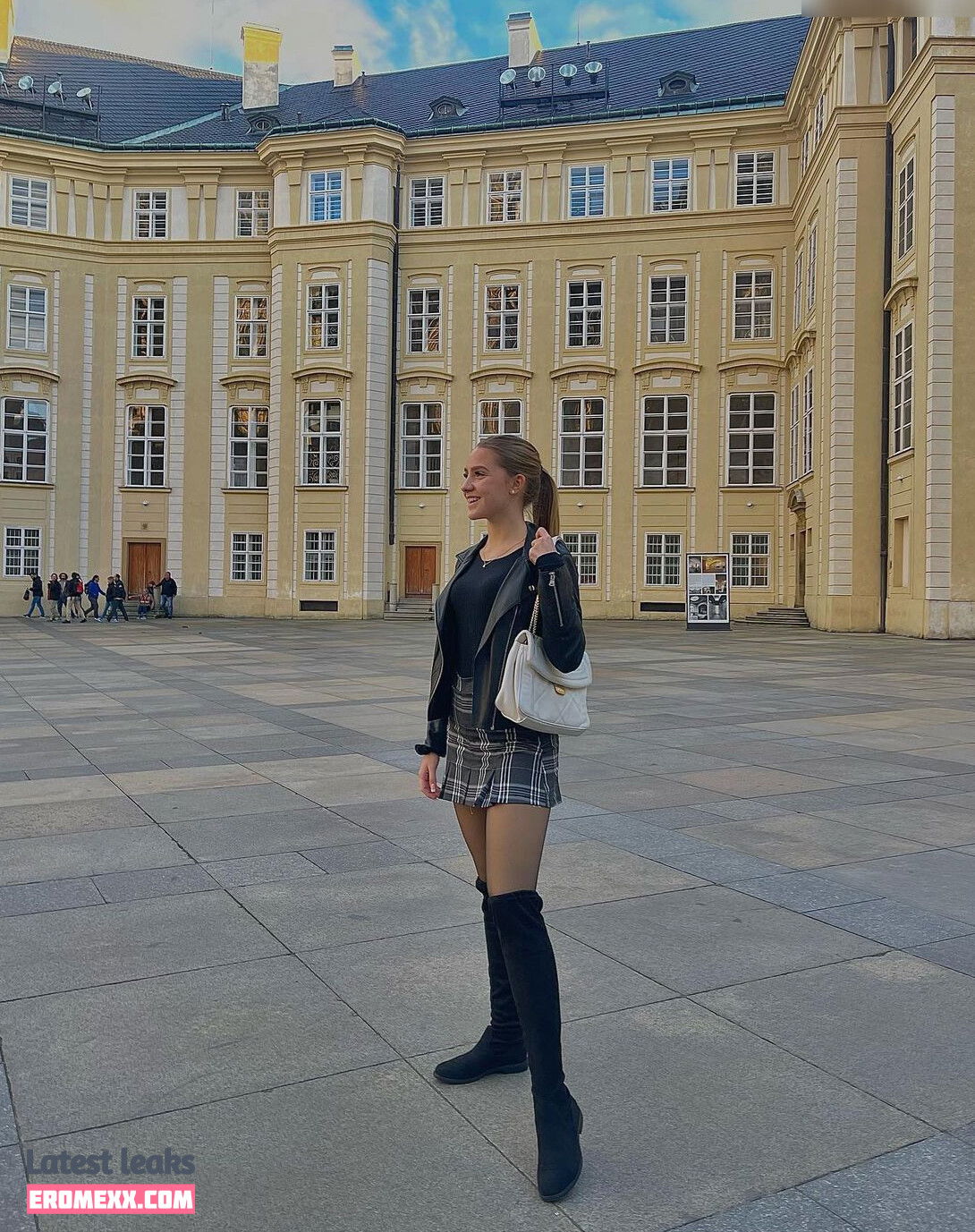 Crazy Chantii nude photos (Exclusive photos)