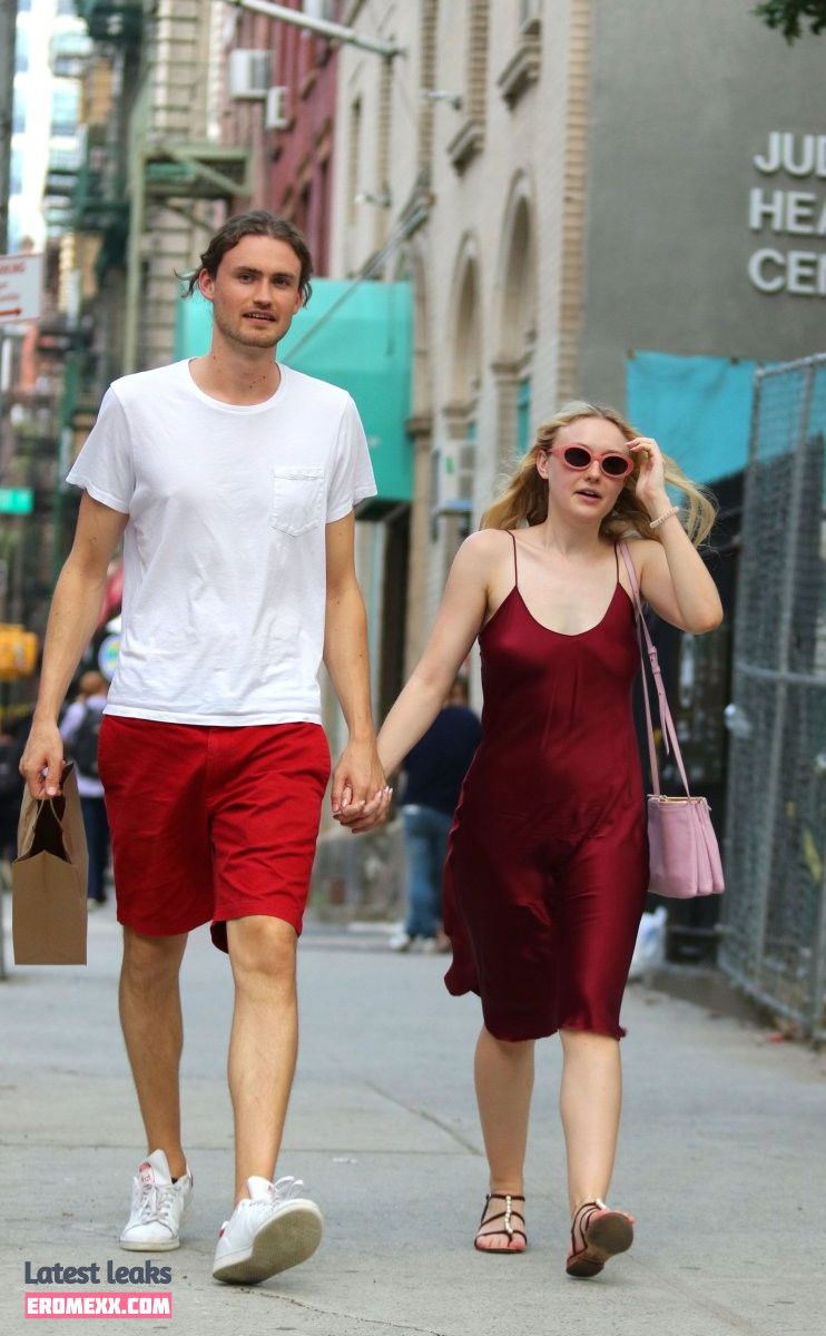 Latest Leaks Dakota Fanning Nude #24 - Fapello