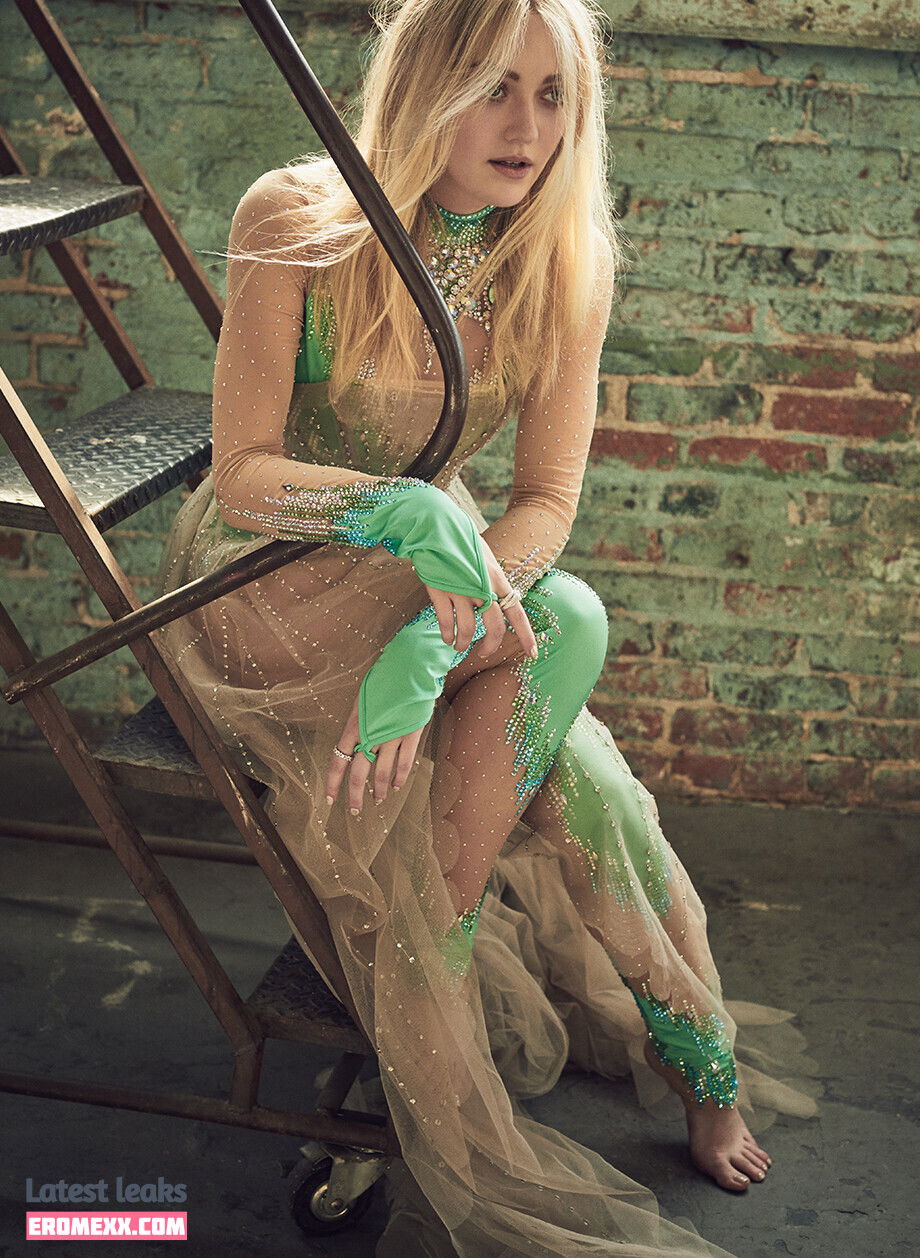 Latest Leaks Dakota Fanning Nude #452 - Fapello