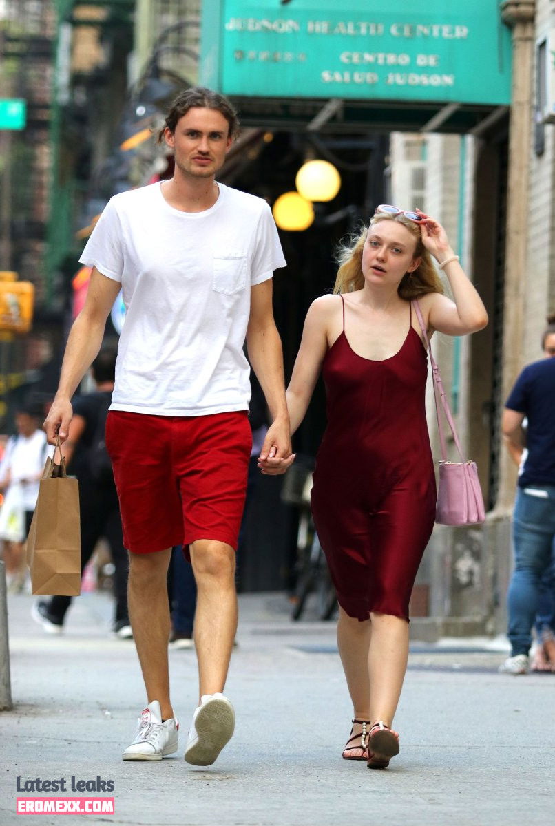 Latest Leaks Dakota Fanning Nude #48 - Fapello