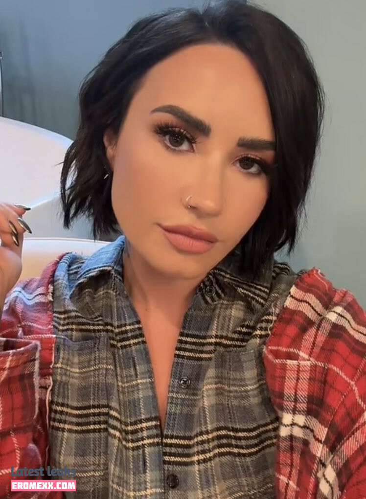 Latest Leaks Demi Lovato Nude #1500 - Fapello
