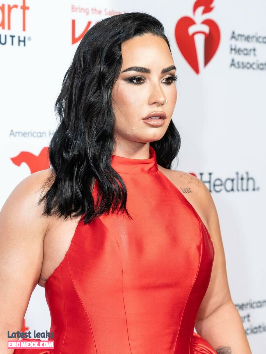 Latest Leaks Demi Lovato Nude #1579 - Fapello