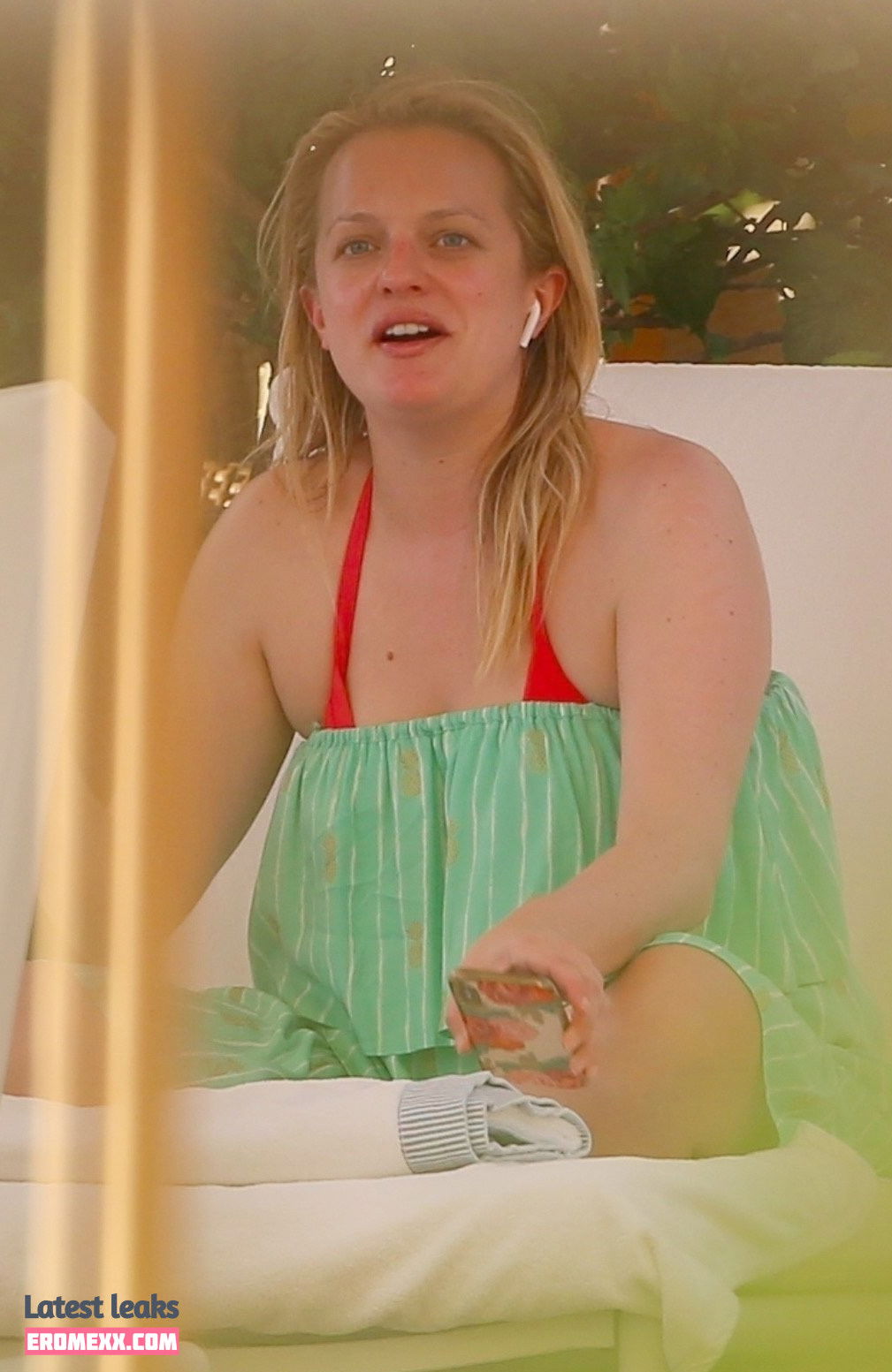 Latest Leaks Elisabeth Moss Nude #303 - Erome