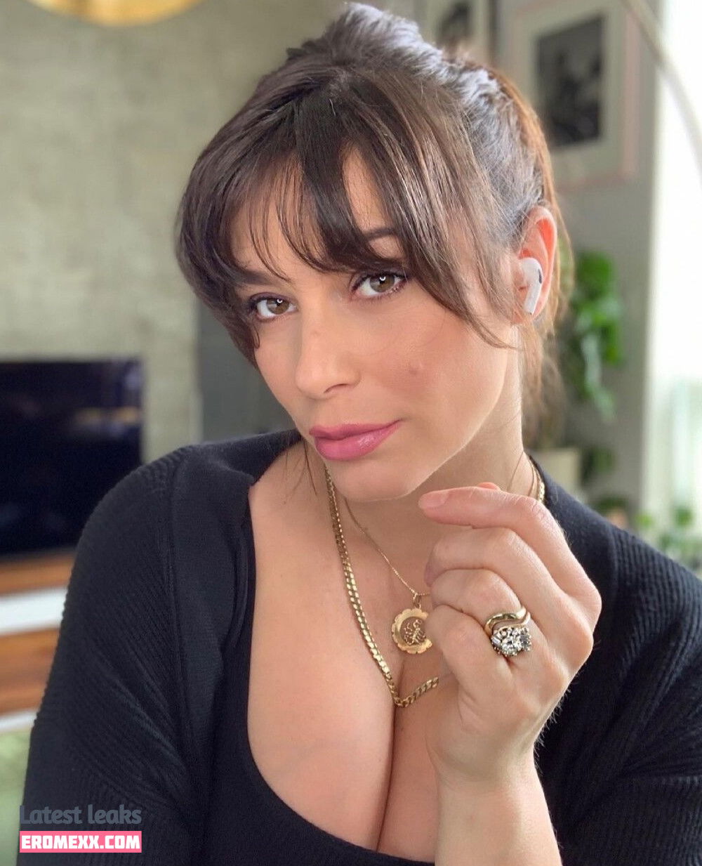 Elysia Rotaru nude photos (Exclusive photos)