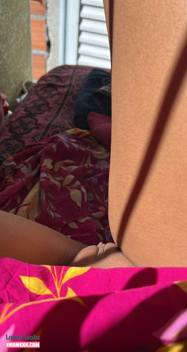 Latest Leaks Emelly Souza Nude #29 - Fapello
