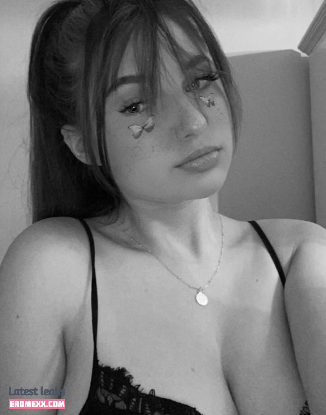 Emizzillo nude photos (Exclusive photos)