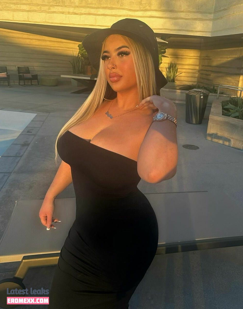 Erin Cetin nude photos (Exclusive photos)