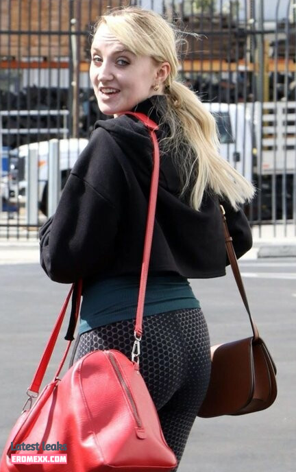 Latest Leaks Evanna Lynch Nude #43 - Fapello