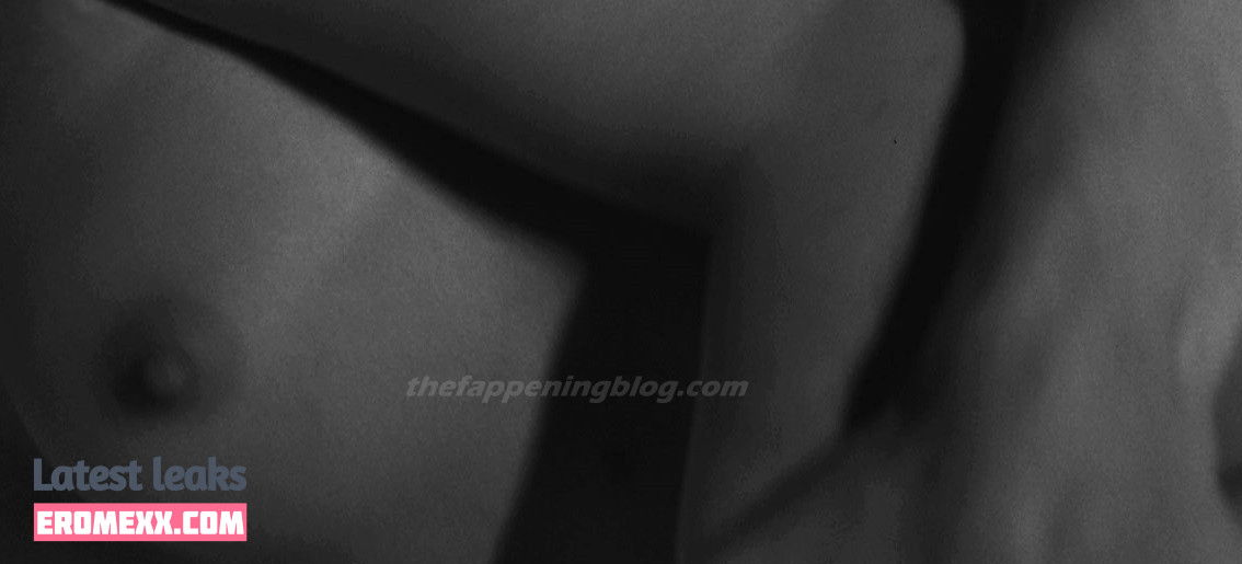 Fairuza Balk nude photos (Exclusive photos)