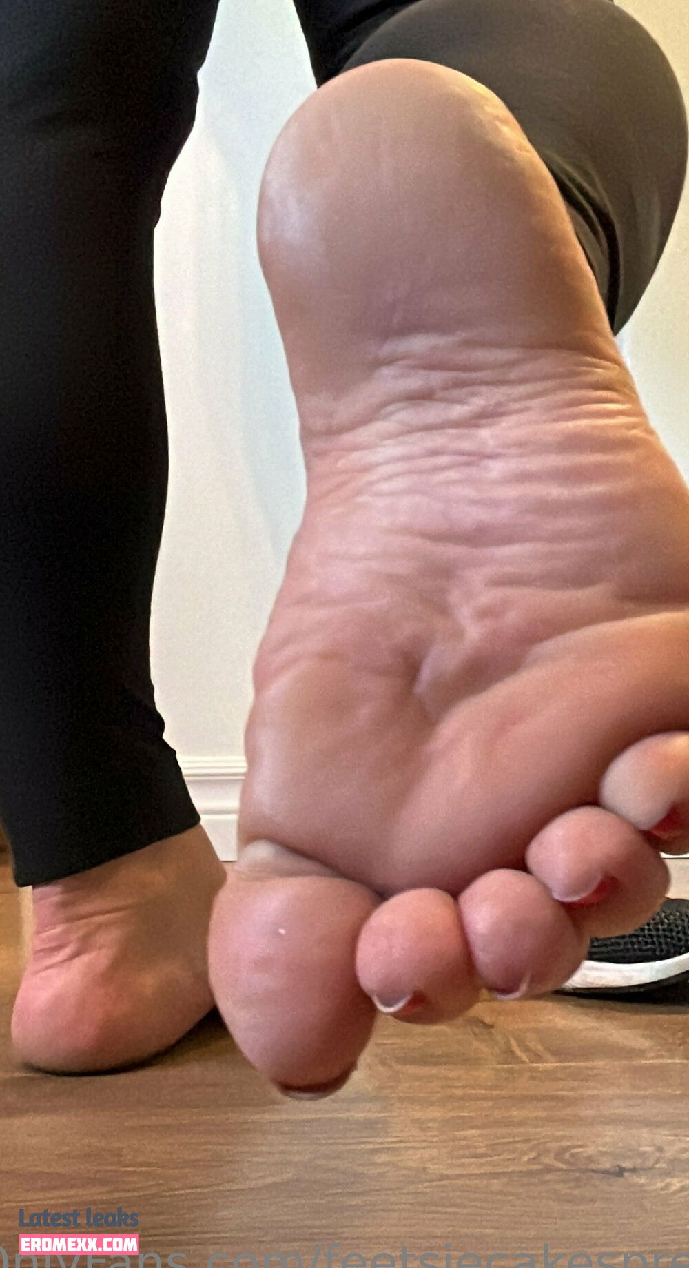 Latest Leaks feetsiecakespreviews Nude #15 - Erome