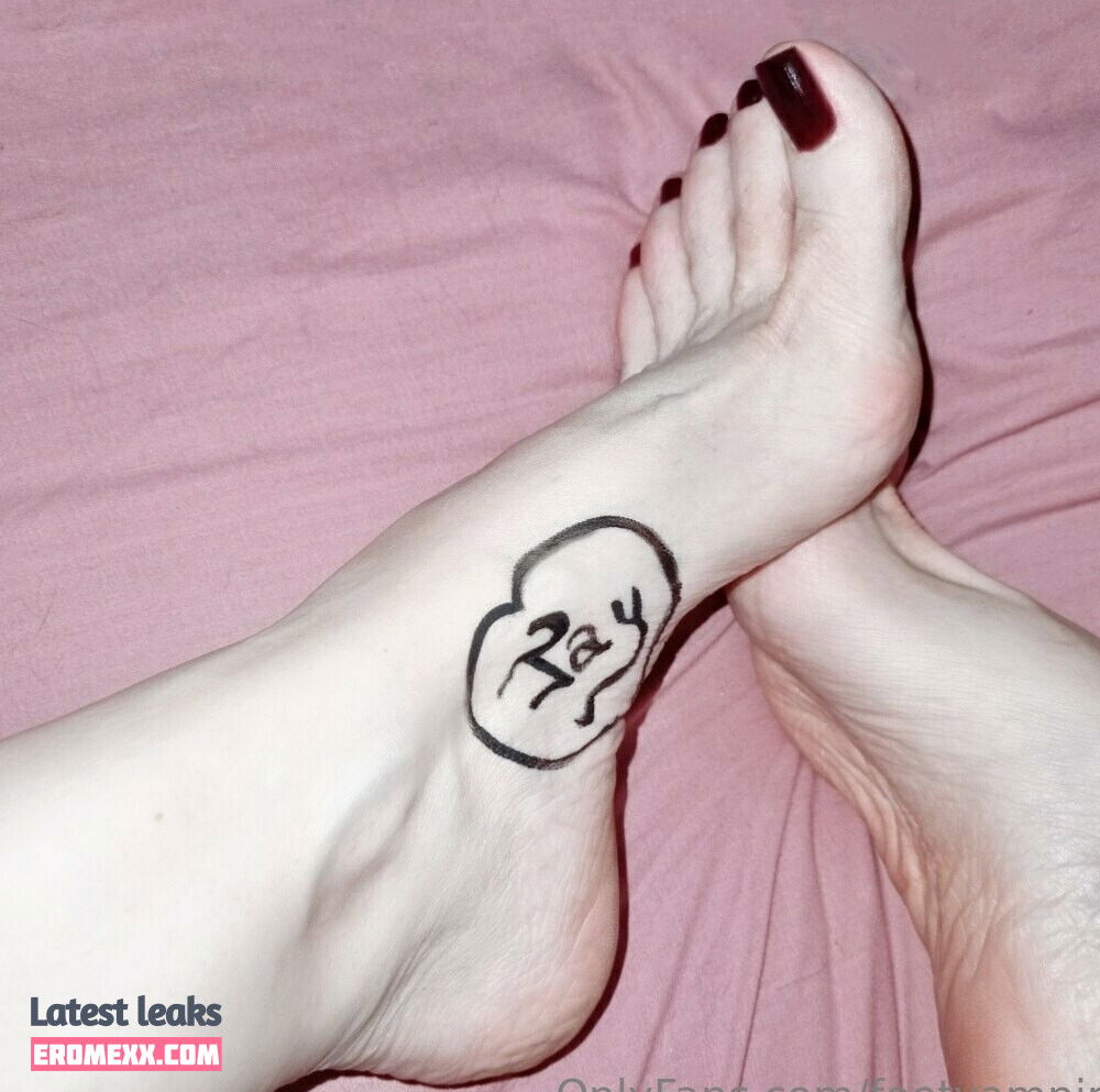Latest Leaks Feetvampire Nude #160 - Fapello