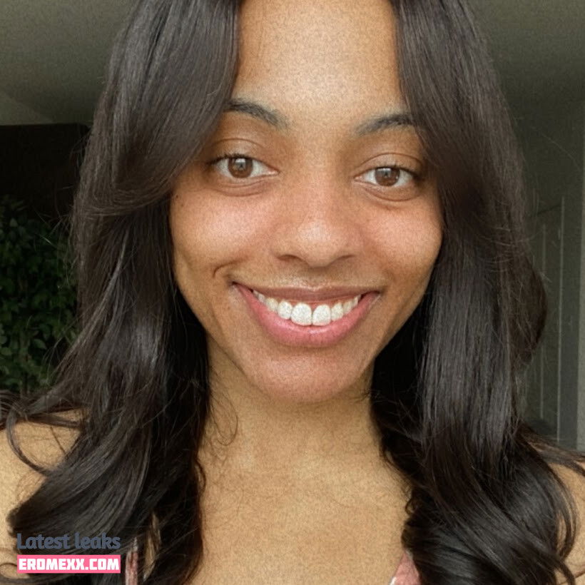 Goddess Sunshine nude photos (Exclusive photos)