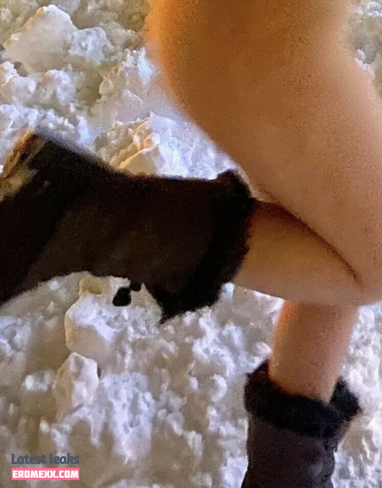 Latest Leaks Haleyszklarz Nude #5 - Fapello