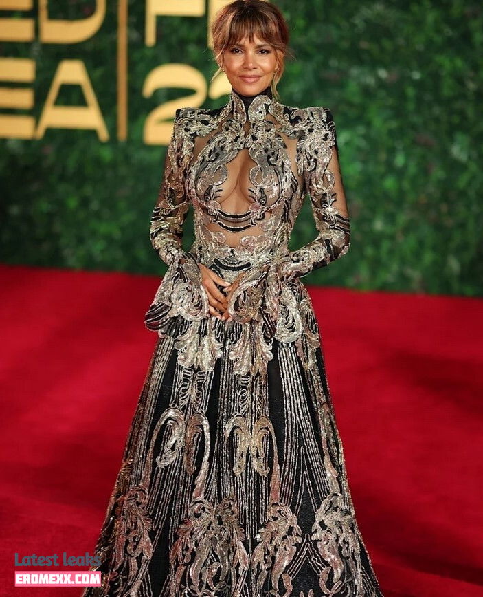 Halle Berry nude photos (Exclusive photos)