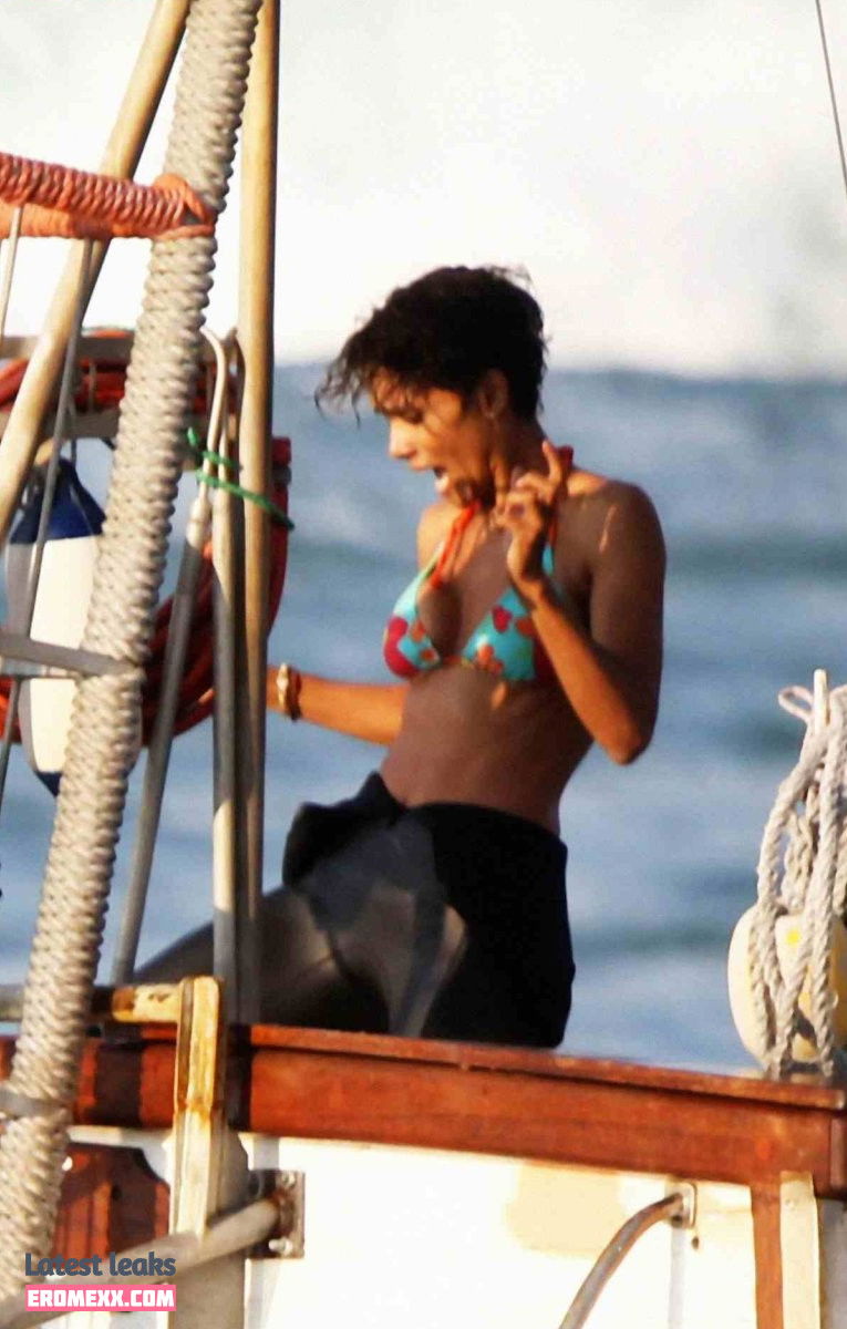 Latest Leaks Halle Berry Nude #349 - Fapello