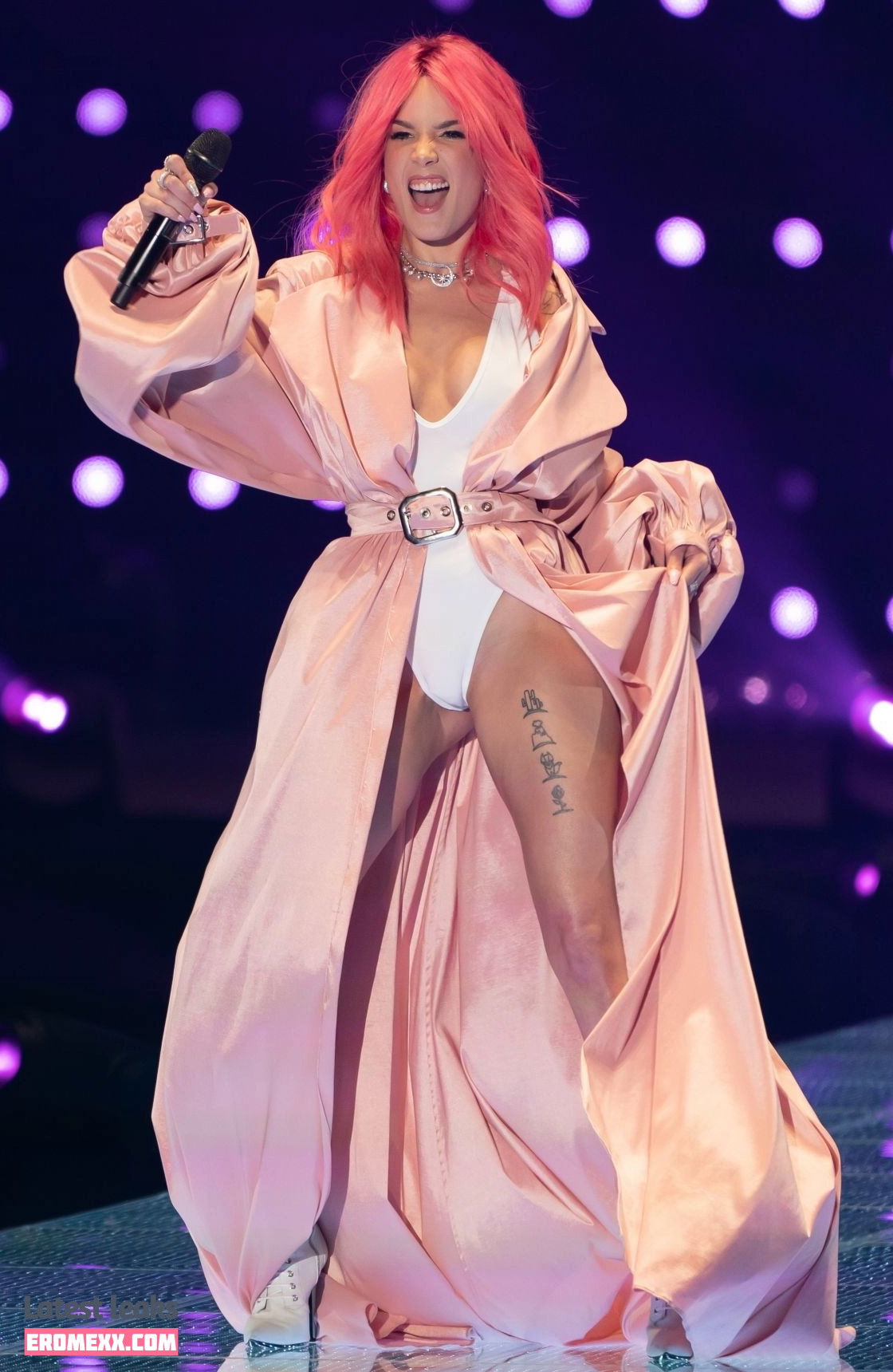 Latest Leaks Halsey Nude #1484 - Fapello