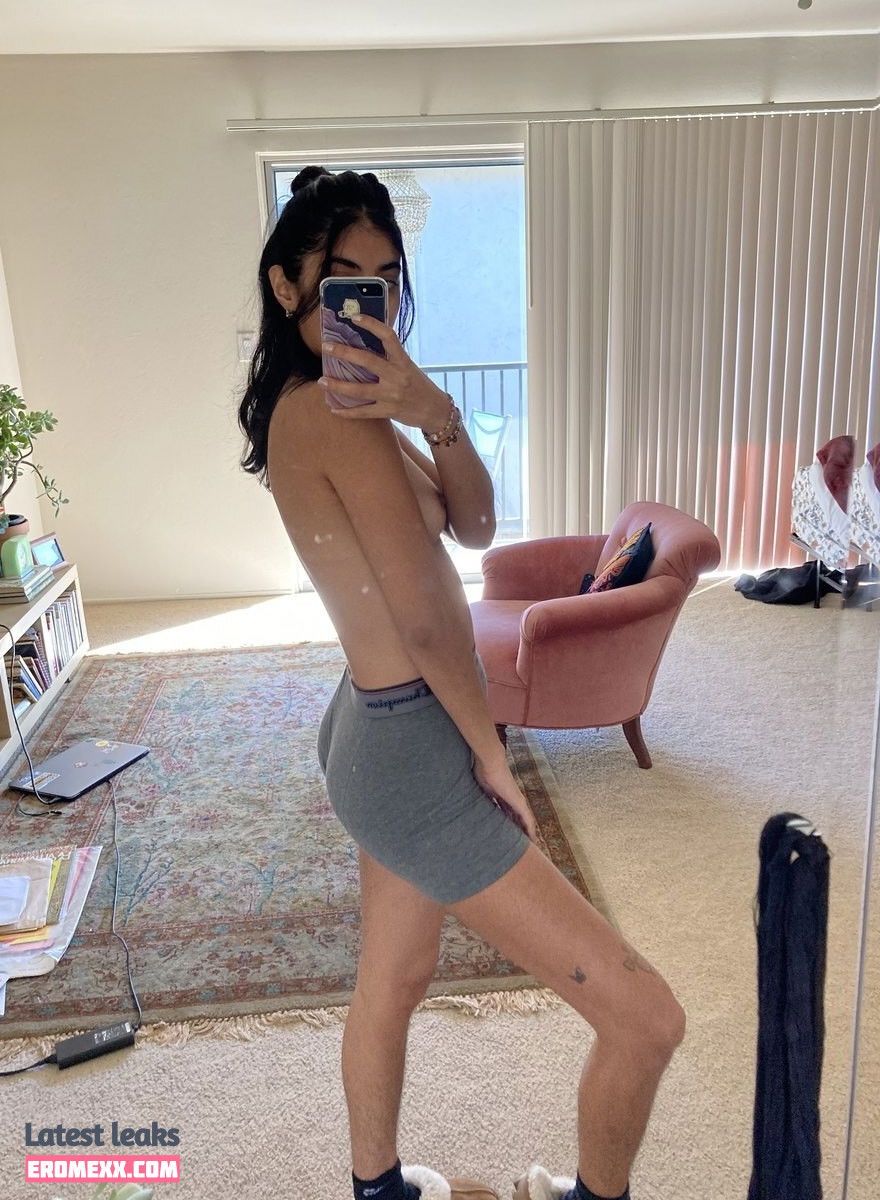 harami-mami nude photos (Exclusive photos)