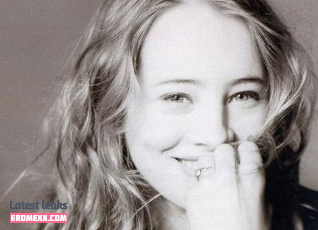 Isild Le Besco nude photos (Exclusive photos)