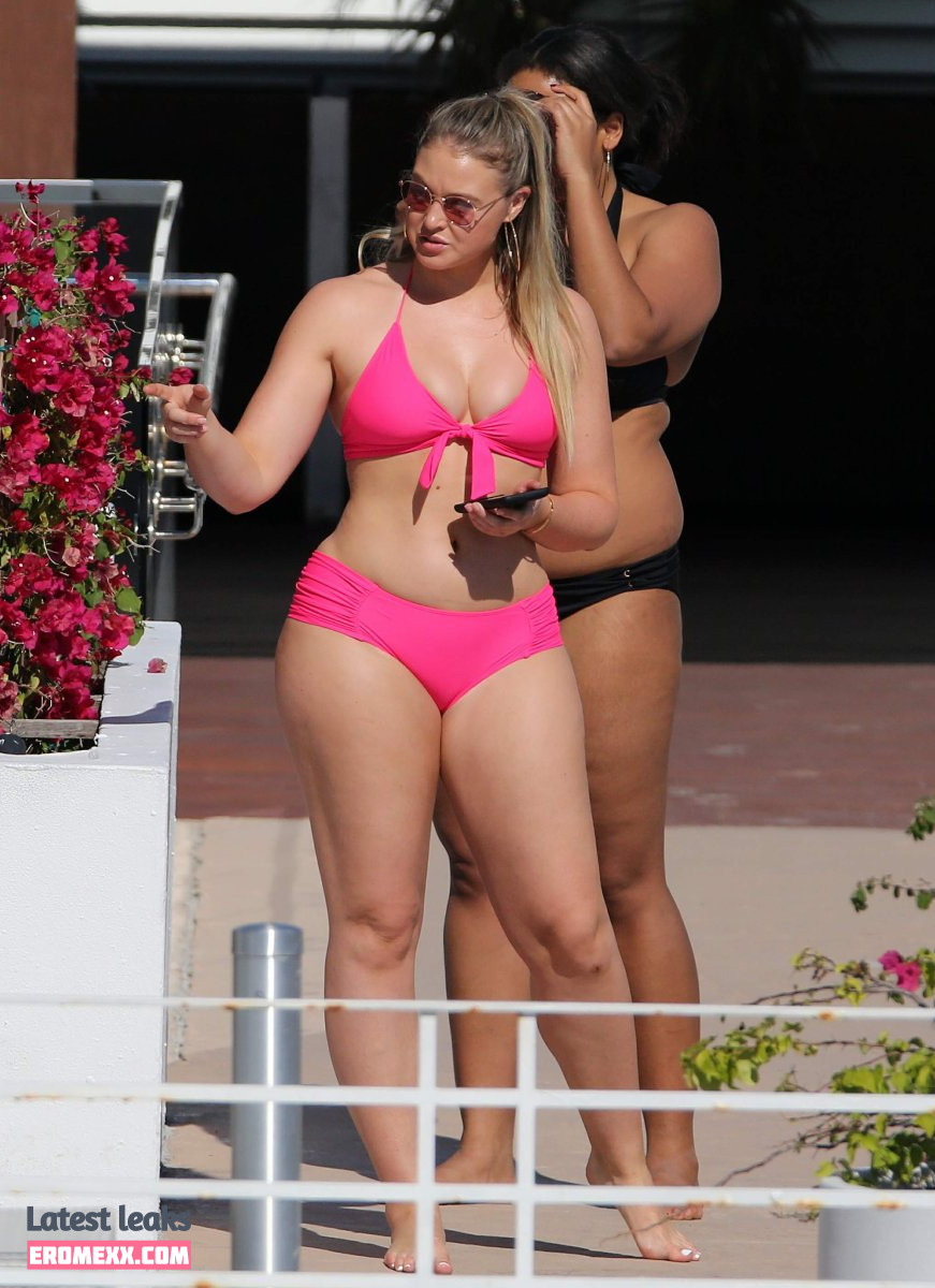 Latest Leaks Iskra Lawrence Nude #1394 - Fapello