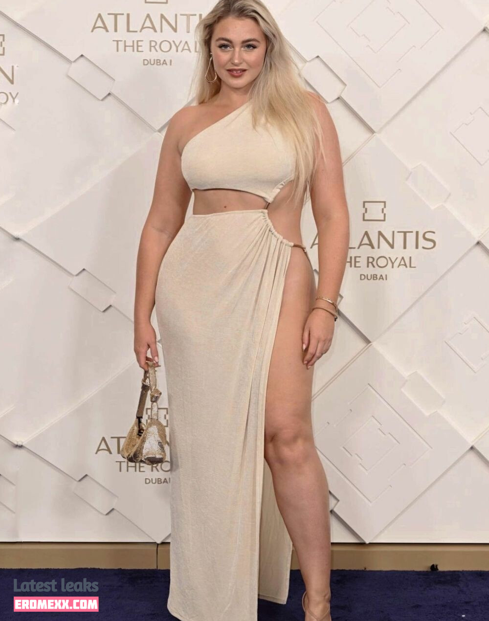 Latest Leaks Iskra Lawrence Nude #2564 - Fapello